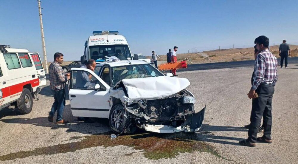 تصادف شاخ به شاخ سه مصدوم برجای گذاشت