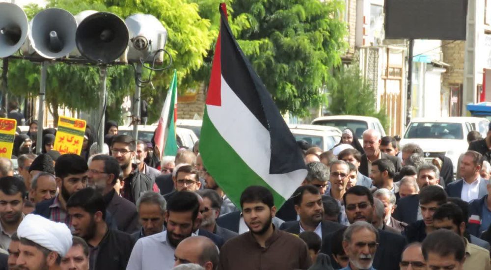راهپیمایی حمایت از مردم مظلوم فلسطین در تکاب برگزار شد