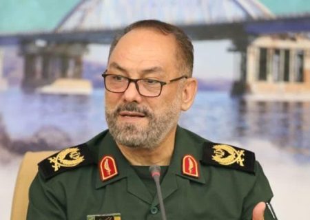 کارگران، رزمندگان بی‌سنگر جنگ اقتصادی هستند
