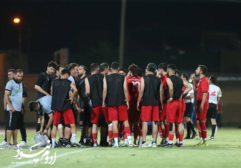 در ورزشگاه آبادان کتک خوردم