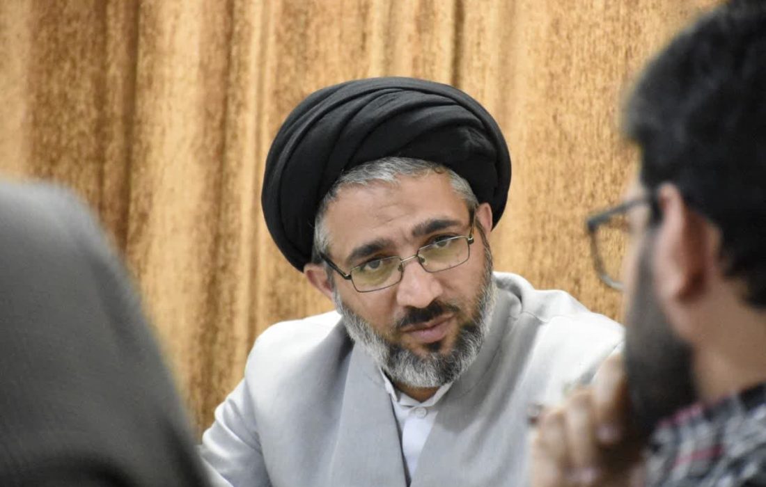 ایمان، رمز پیروزی در برابر جبهه باطل است