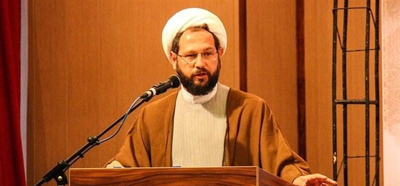 مکتب امام راحل؛ کلید پیشرفت علمی و فرهنگی