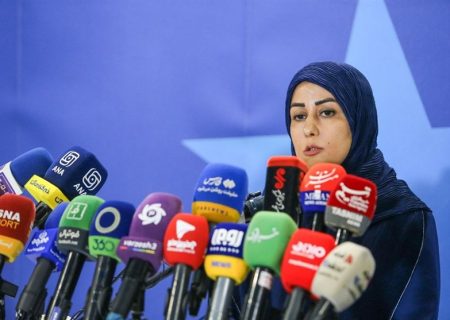 آذری جهرمی ۳ خرداد از بازی لذت ببرد