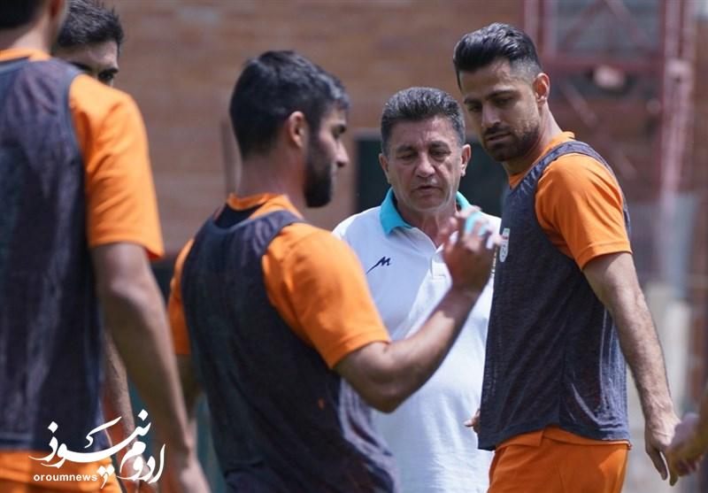 کادر فنی باید درباره دعوت بازیکنان پاسخ بدهد