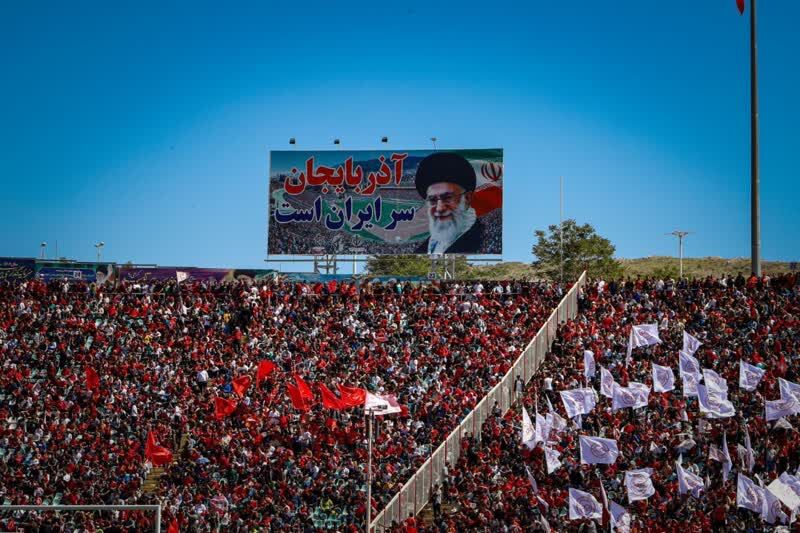 هواداران تراکتور رکورد گینس را شکستند