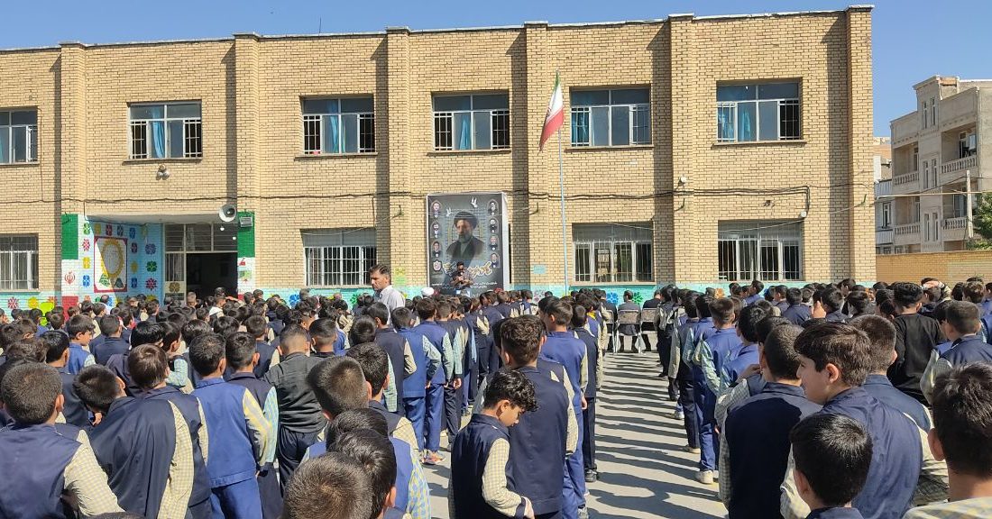 زنگ شهدای خدمت در مدارس پلدشت