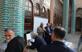 رونمایی از کتاب مجموعه شعر حمید بهجت