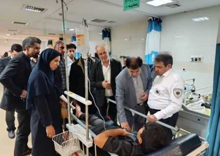 مسمومیت غذایی ۵۰ نفر در تالار پذیرایی فیرورق