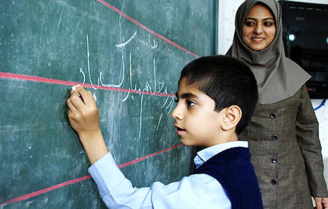 حمایت از معلمان، تضمین آینده کشور است