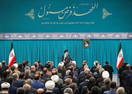 مجلس باید نشانه عزم و ارده ملی باشد
