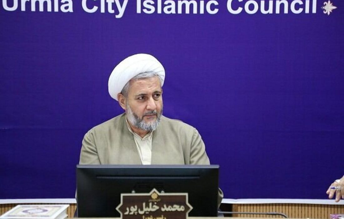 محرم درس بزرگ وفاداری و پایداری ملتها است