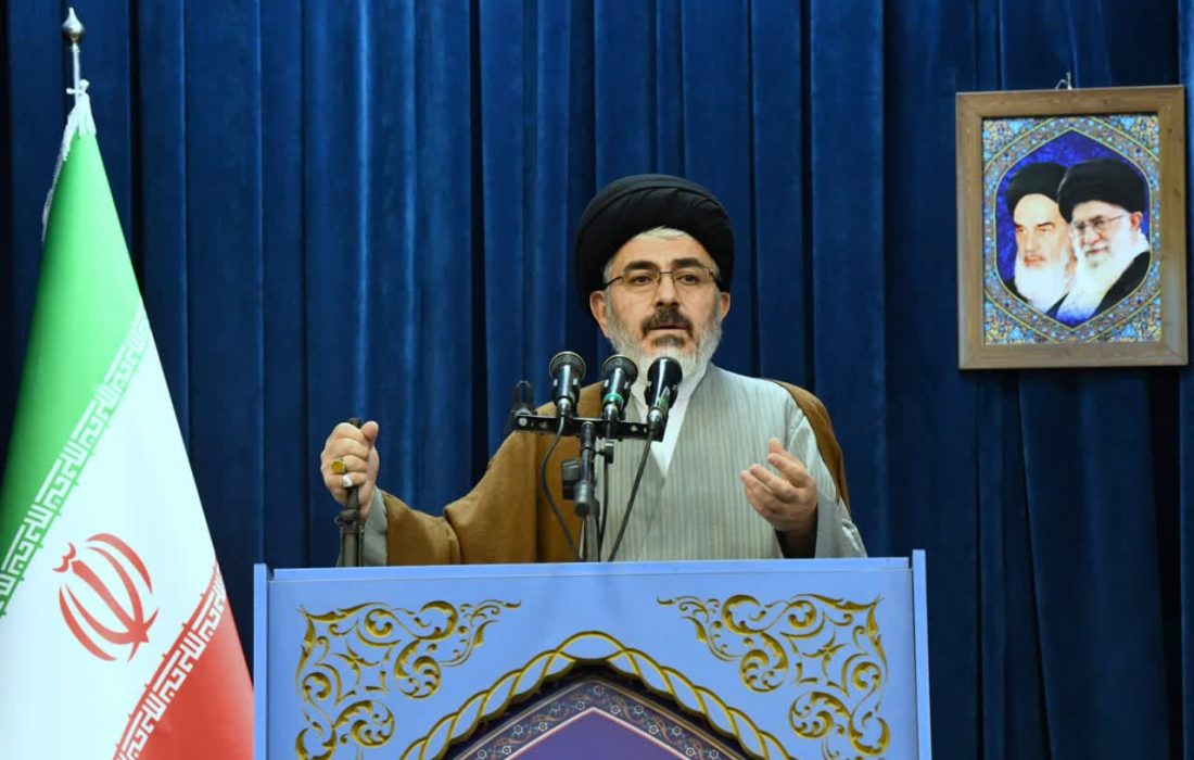 حل مشکلات معیشتی باید اولویت اصلی مسئولان باشد