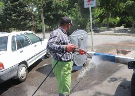 تشدید عملیات ویژه بهداشتی مخازن پسماند در ارومیه