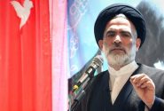 وحدت ملت ایران برگرفته از مکتب عاشورا است