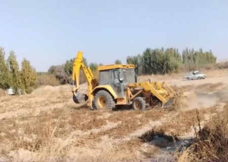 آزادسازی بستر رودخانه‌ها برای کنترل سیلاب‌ها ضروری است