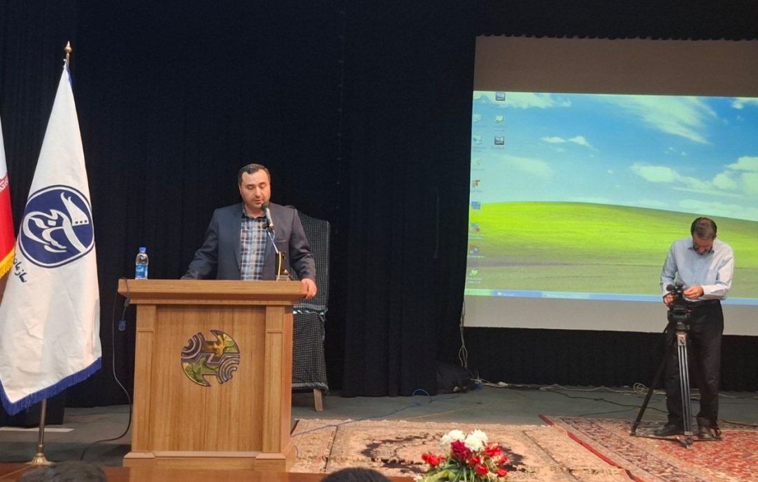 رسانه متعهد چراغ روشنگری جامعه و انقلاب است