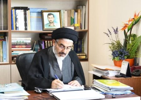 آئینه تمام نمای مکتب حضرت روح‌الله
