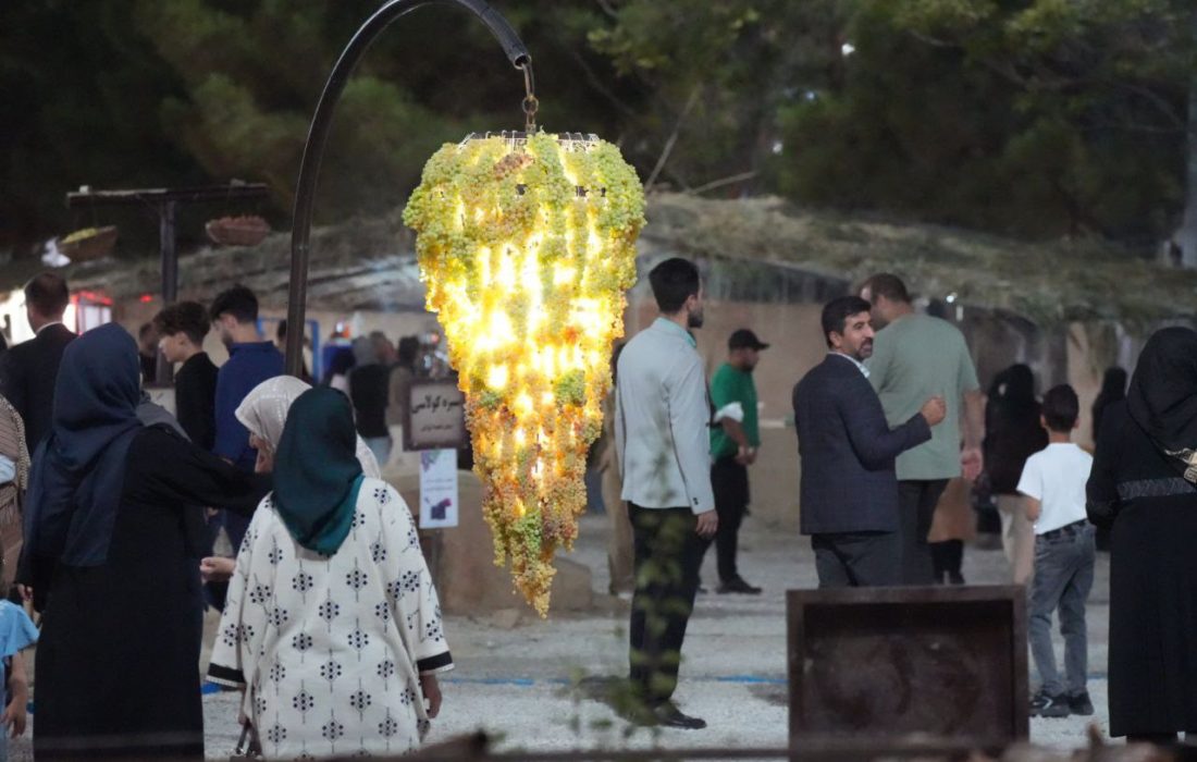 نگاهی به جشنواره انگور ارومیه