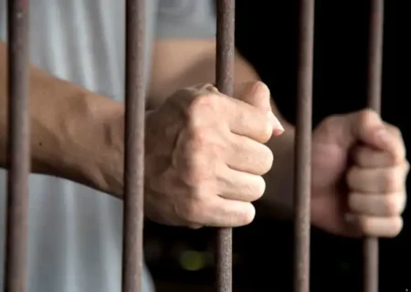 ۹۹۰ زندانی مالی در آذربایجان‌غربی چشم‌انتظار حمایت