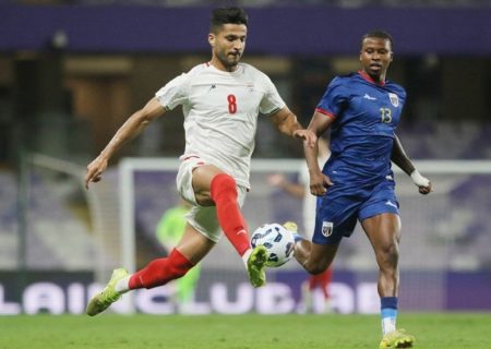 الجزایر به دنبال بازی با ایران در انگلیس