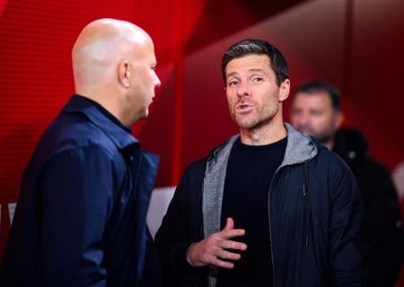 ملاقات پنهانی لیورپولی‌ها با آلونسو