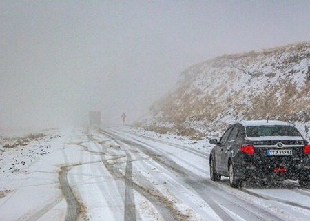 محورهای مواصلاتی آذربایجان‌غربی لغزنده اما فاقد انسداد است