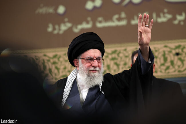 جمهوری اسلامی در مقابل افراد تخریب‌گر کوتاه نخواهد آمد