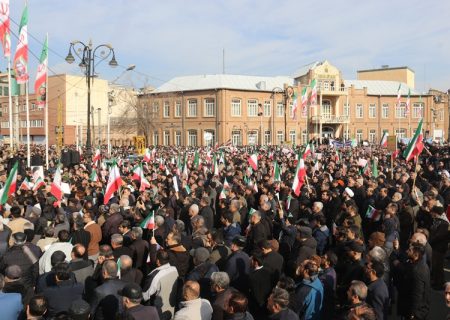 آذربایجان غربی یک‌صدا علیه تروریست‌های مسلح