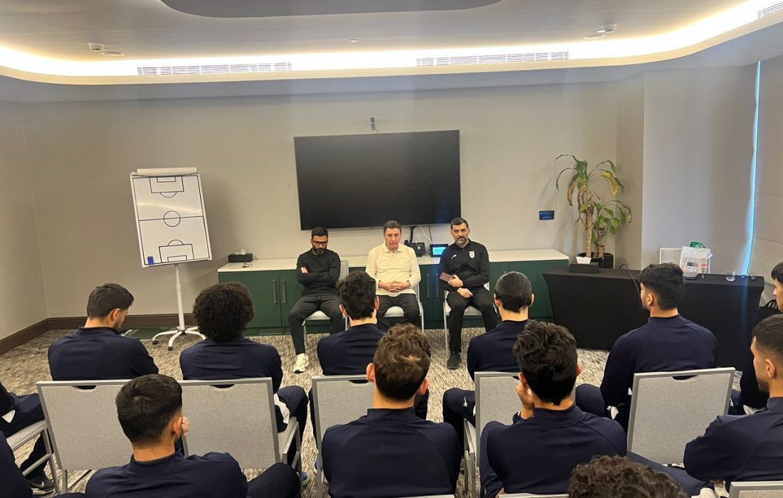 بازیکنان حرفهای تیم امید چکیده استعدادهای کشور هستند