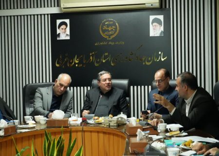 ذخیره‌سازی میوه شب عید در آذربایجان‌غربی