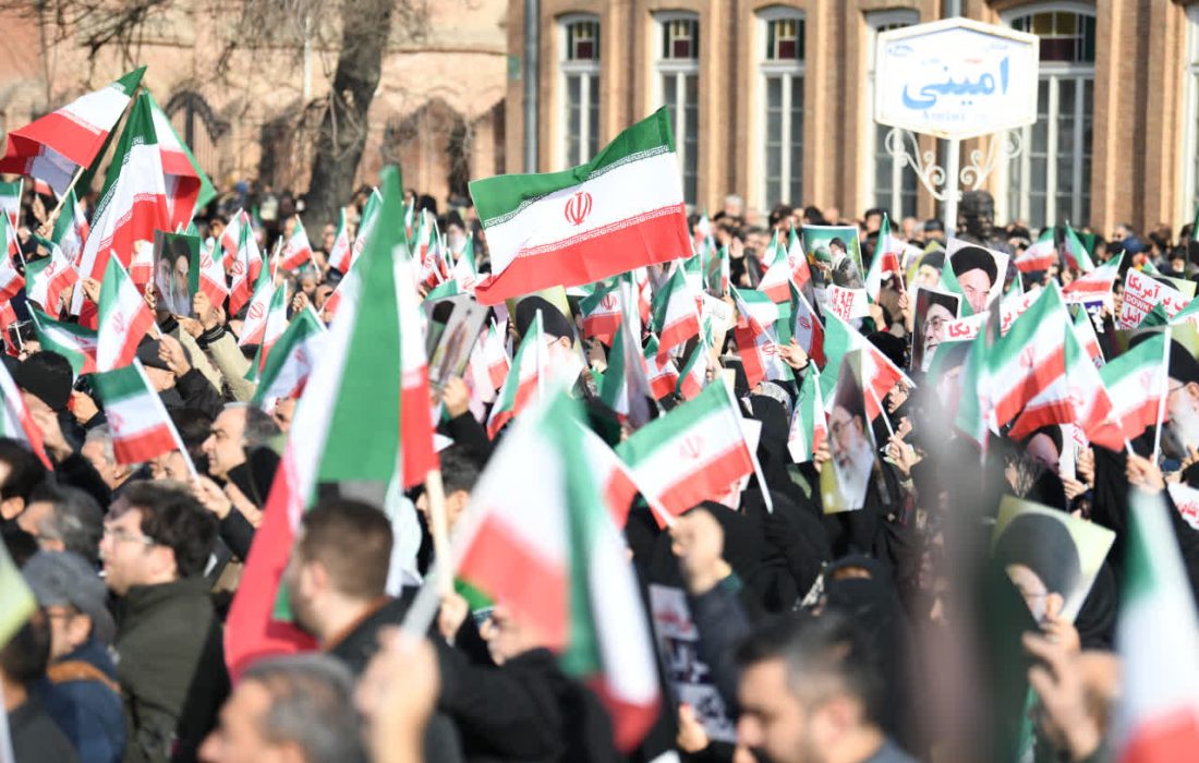 هدف دشمن از آشوب سلب استقلال ایران است