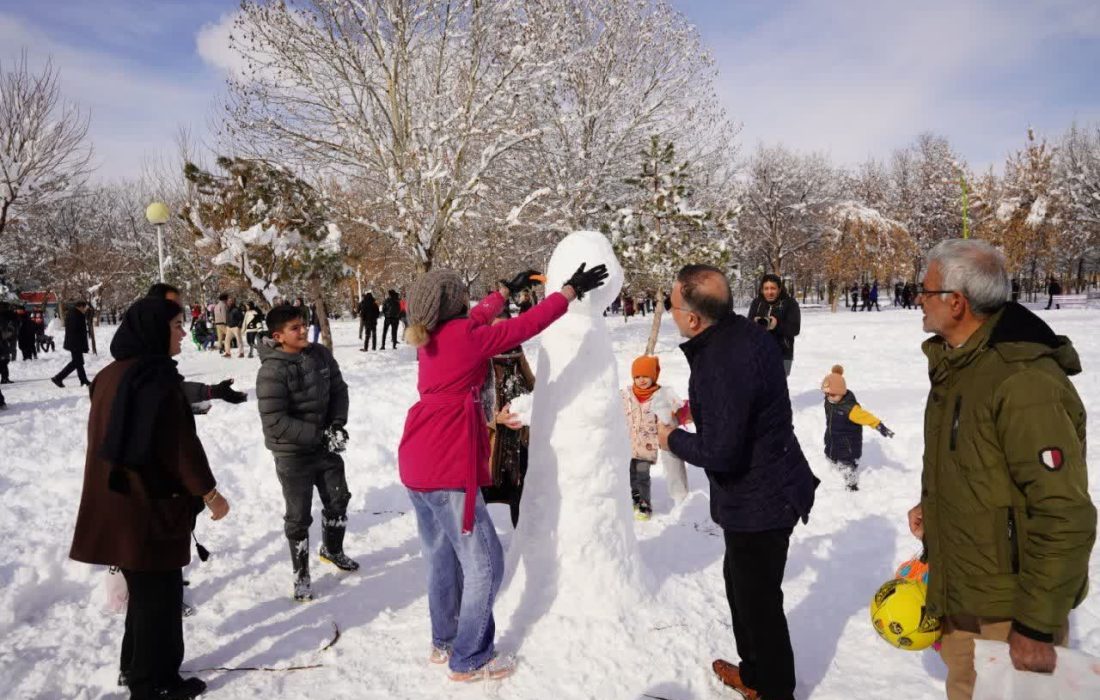 جشنواره آدم برفی در خوی
