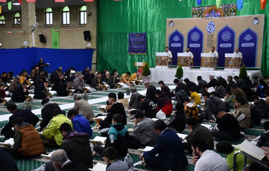 محفل رمضانی در مصلای خوی