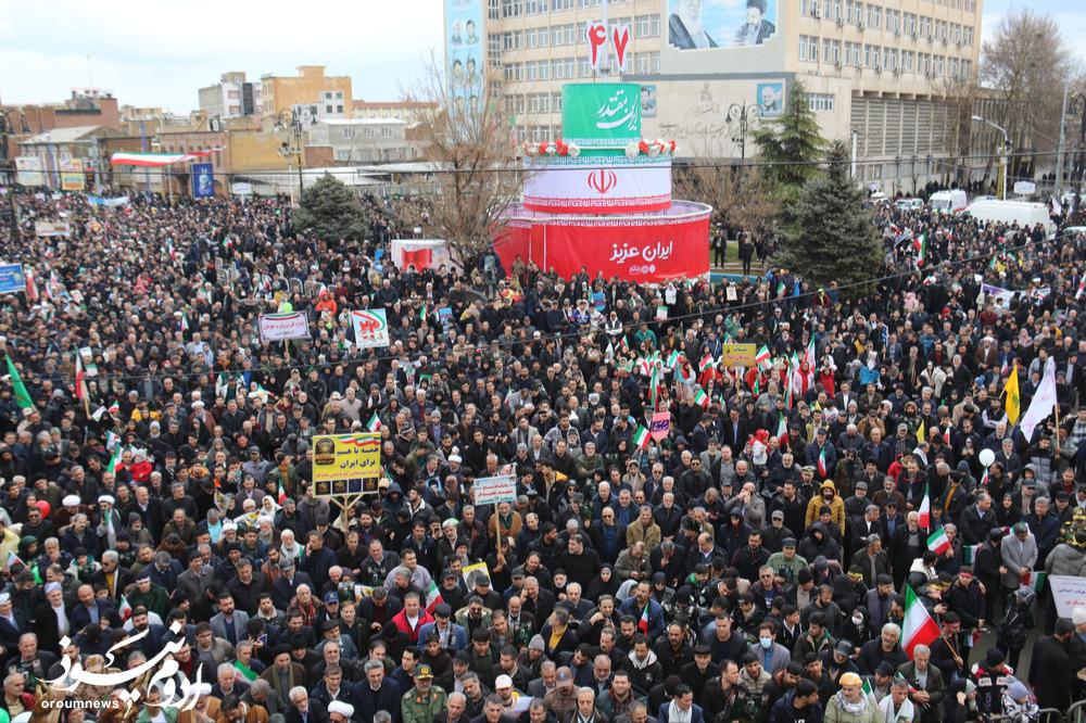 راهپیمایی ۲۲ بهمن پاسخی دندانشکن به دشمنان بود