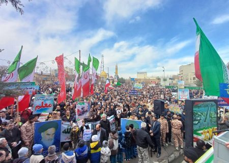 تاریخ‌سازی مردم آذربایجان‌غربی در فجر چهل و هفتم