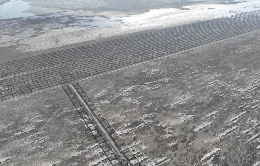 بازدید استاندار آذربایجان‌غربی از طرح‌های تثبیت کانون‌های گرد و غبار