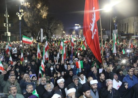 مردم ارومیه امشب هم خیابان را رها نکردند