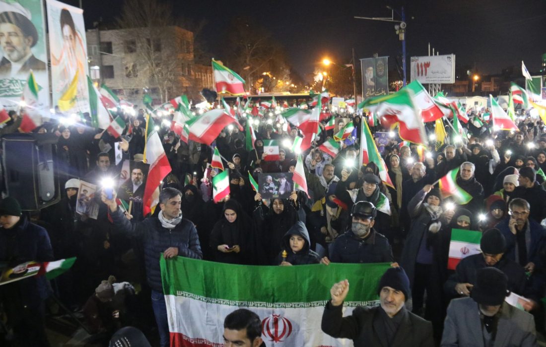 طوفان خشم ملت؛ استکبار در آتش انتقام