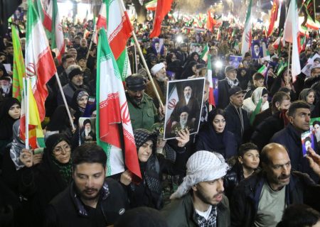 مردم توطئه‌های دشمنان را خنثی کردند