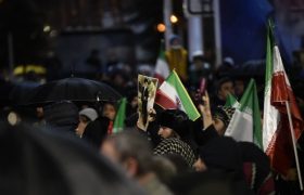 آذربایجان جانباز، خامنه‌ای دن آیریلماز