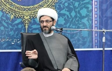 خون شهدا؛ ضامن عزت و اقتدار ایران است