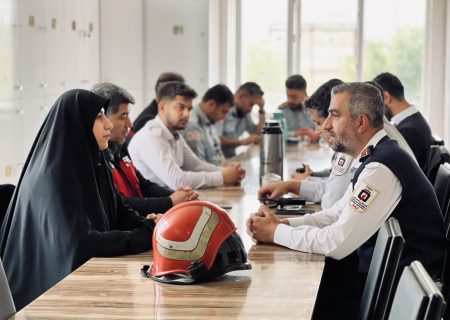 قهرمانان بی‌ادعا در دل آتش و آوار