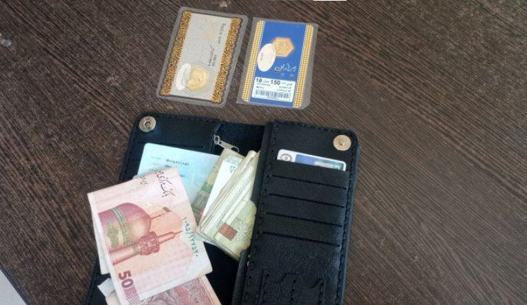 گمشده طلایی در تاکسی زرد به صاحبش رسید