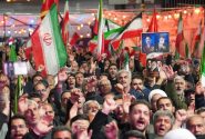 چرا در خیابان بمانیم؟