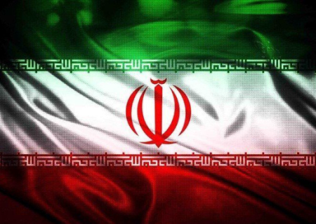 ایرانِ استوار در طوفان تهدیدها قد علم کرده است