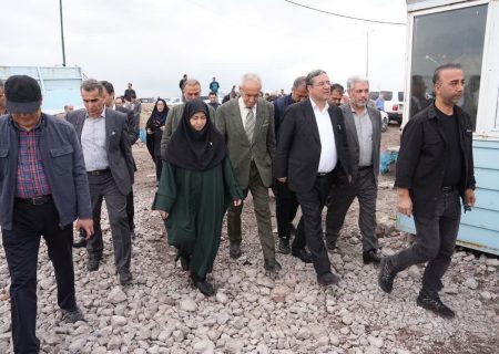 بازدید معاون رئیس‌جمهور از دریاچه ارومیه