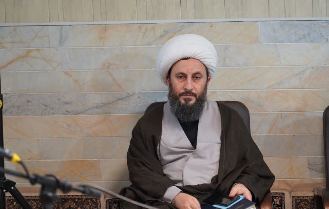 معلمان پیشگامان عرصه فرهنگ و آگاهی هستند