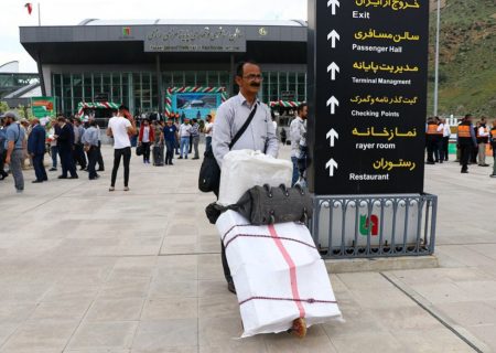 تردد ۱۶۱ هزار نفر از مرز رازی