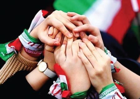 وحدت ملی مهم‌ترین سد در برابر توطئه‌های دشمنان