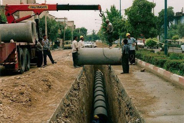 اجرای عملیات پروژه تکمیل خط انتقال فاضلاب ارومیه